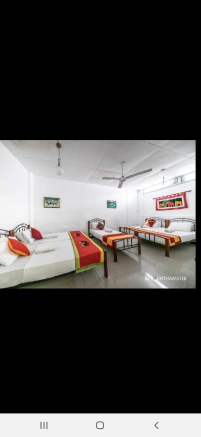 Charlton Kandy City Rest Pokoj fotografie